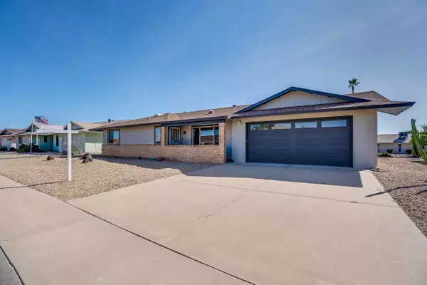 9703 W WRANGLER Drive, Sun City, AZ 85373