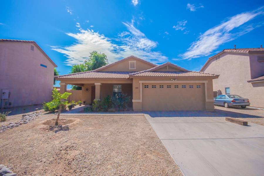 2027 E LUSITANO Loop, San Tan Valley, AZ 85140