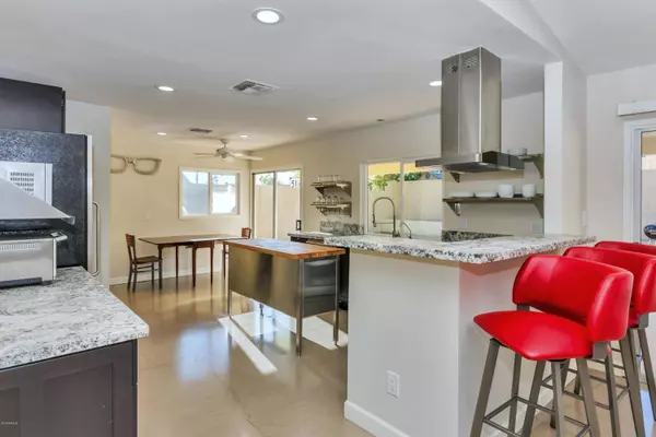 Phoenix, AZ 85028,2365 E BECKER Lane