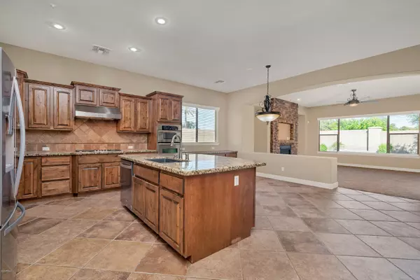 5311 S BIG HORN Place, Chandler, AZ 85249