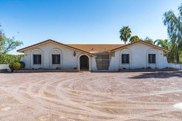 Wickenburg, AZ 85390,1850 MOUNTAIN VIEW Drive