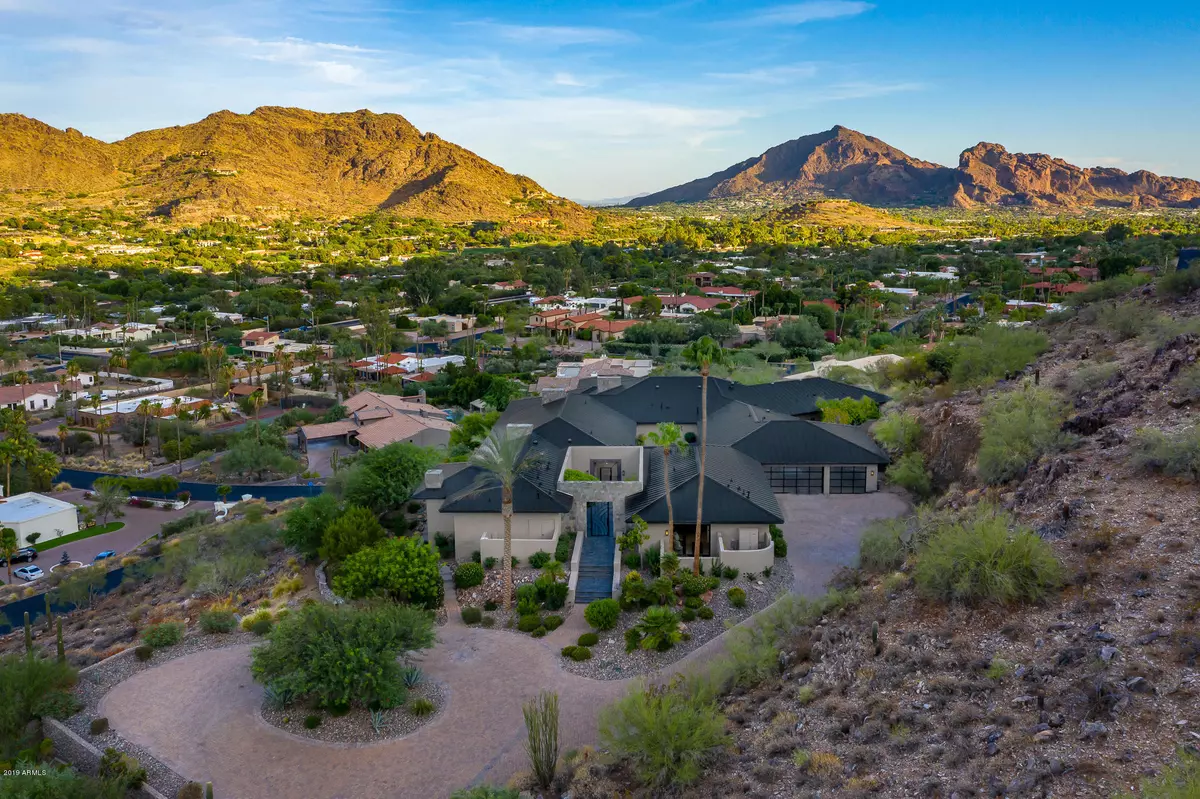 Paradise Valley, AZ 85253,8002 N 47TH Street