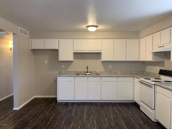 Phoenix, AZ 85032,3443 E EVERETT Drive