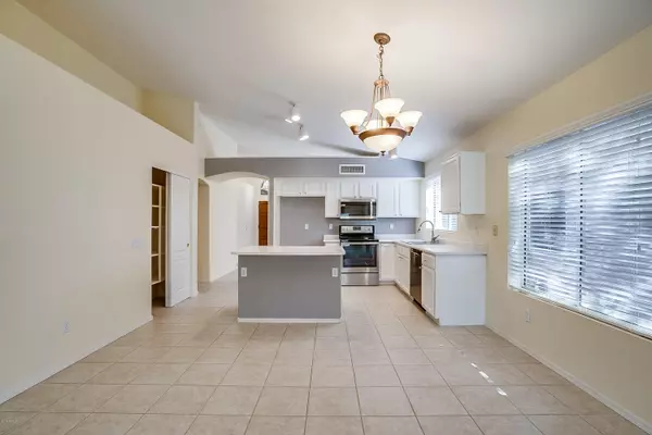 Phoenix, AZ 85044,4455 E BADGER Way