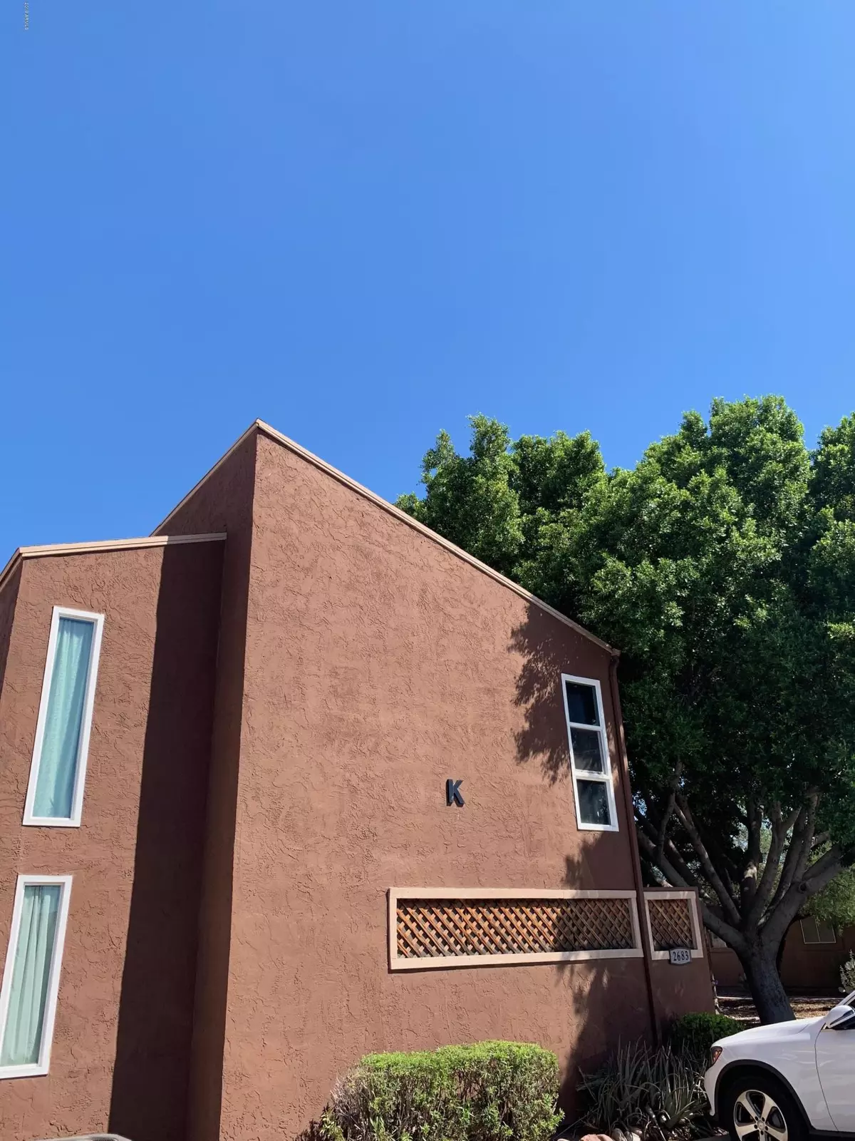 Tempe, AZ 85288,2685 E OAKLEAF Drive