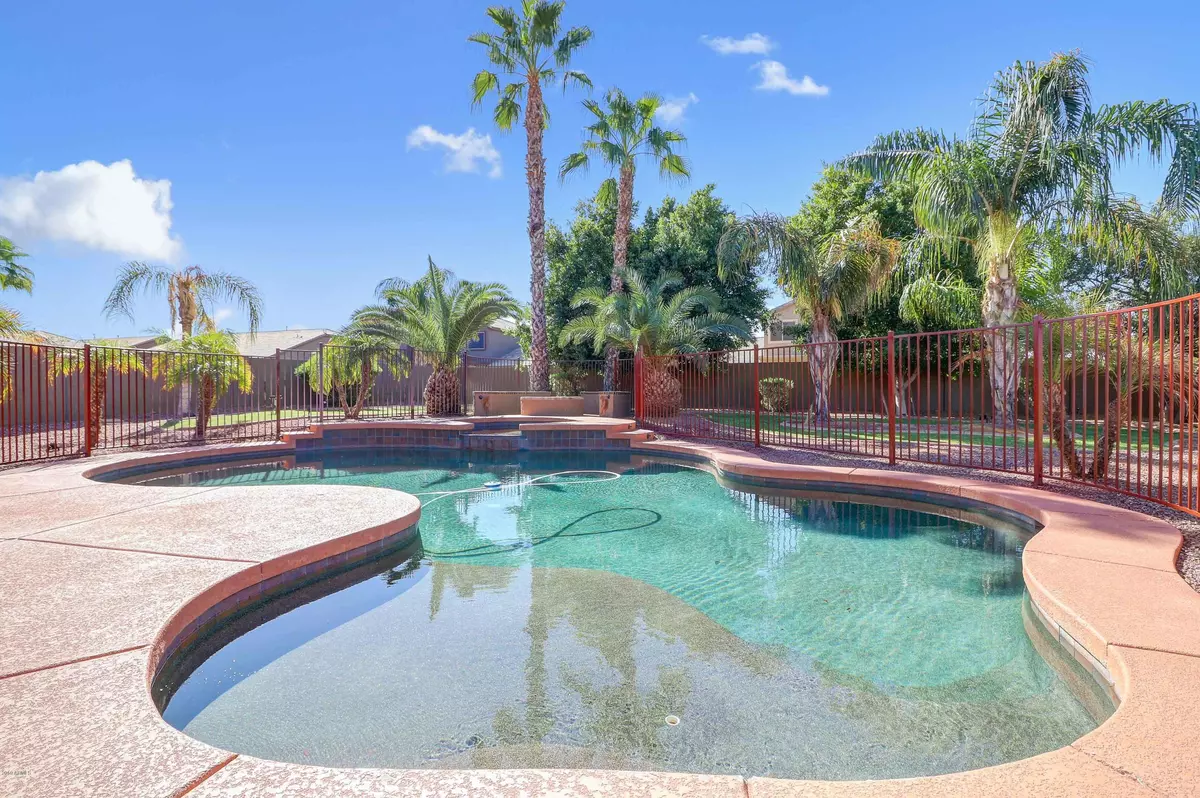 Surprise, AZ 85379,14447 W POINSETTIA Drive