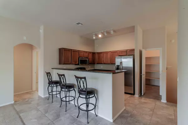 Phoenix, AZ 85024,2725 E MINE CREEK Road #2244