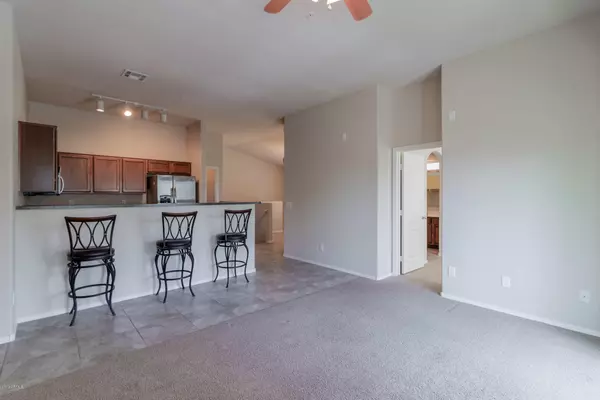 Phoenix, AZ 85024,2725 E MINE CREEK Road #2244