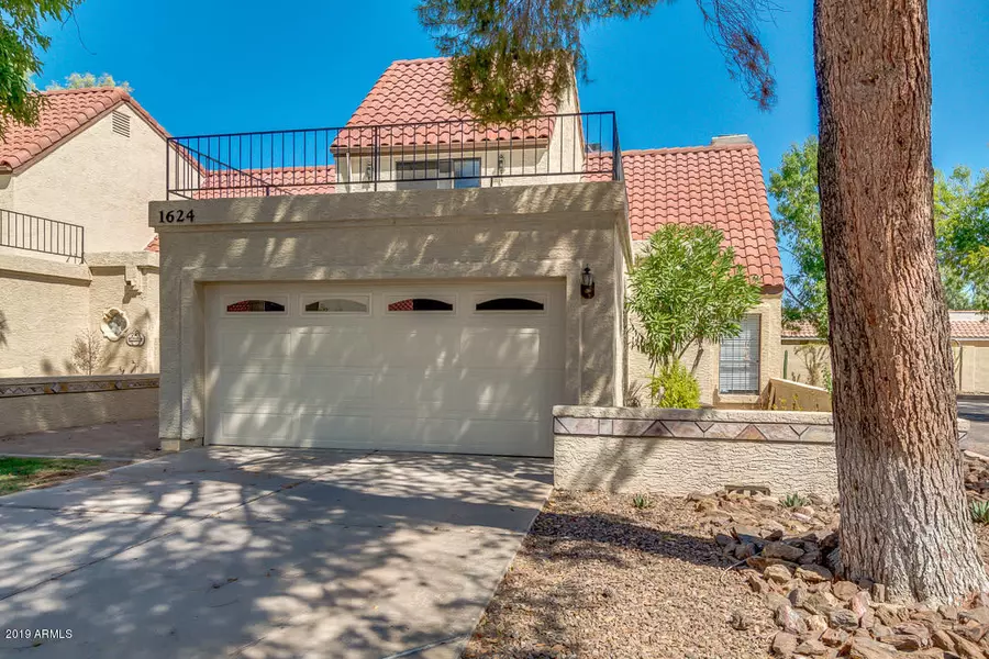 1624 E REDMON Drive, Tempe, AZ 85283