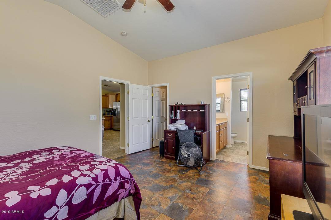 Tolleson, AZ 85353,9914 W GROSS Avenue