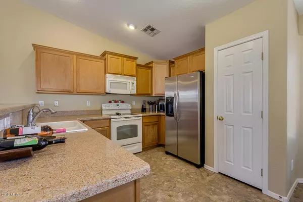 Tolleson, AZ 85353,9914 W GROSS Avenue