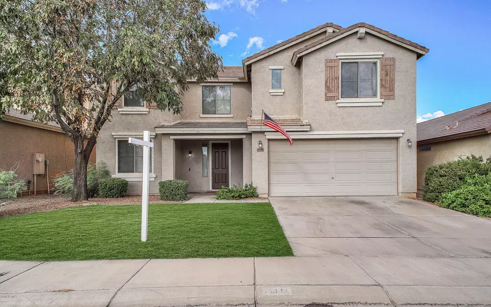 32858 N PEBBLE CREEK Drive, San Tan Valley, AZ 85143