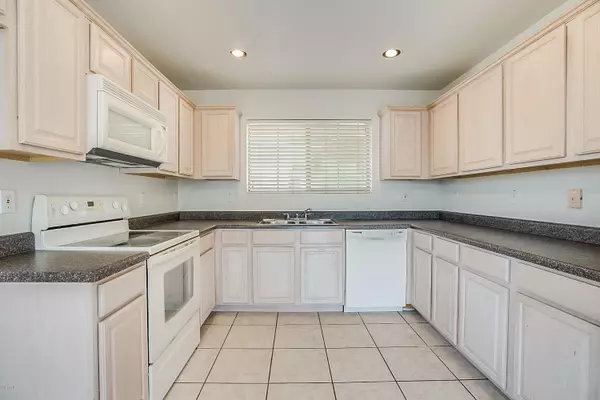 Gilbert, AZ 85295,1308 E CLIFTON Avenue