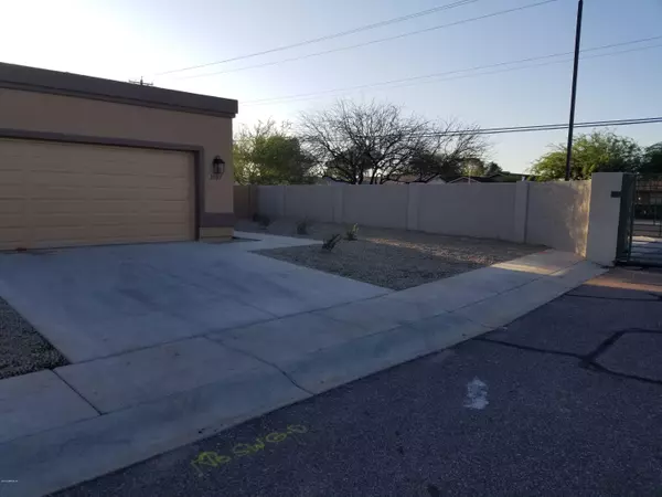 Apache Junction, AZ 85120,1597 S Apache Drive