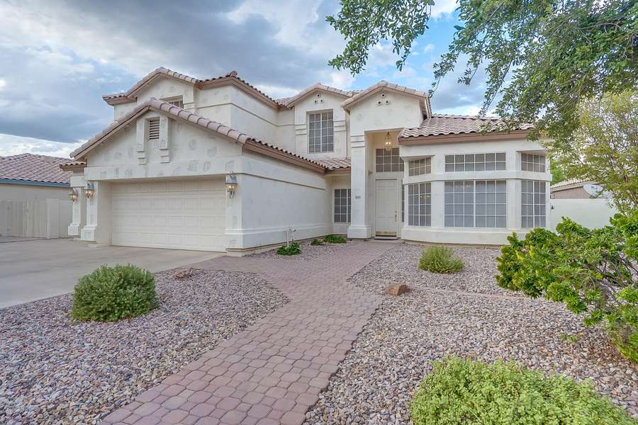 844 W MESQUITE Street, Gilbert, AZ 85233