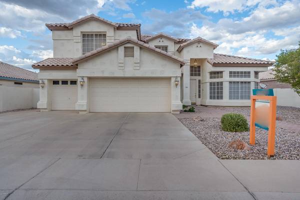 Gilbert, AZ 85233,844 W MESQUITE Street