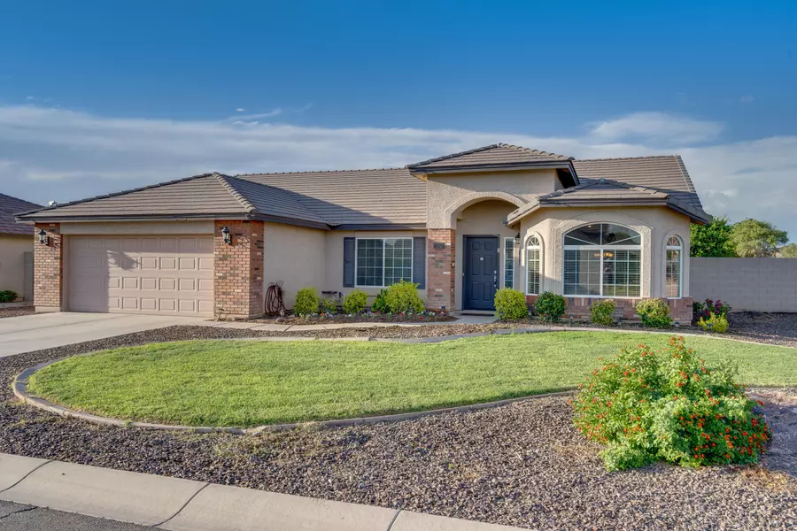 3756 E Meadow Mist Lane, San Tan Valley, AZ 85140