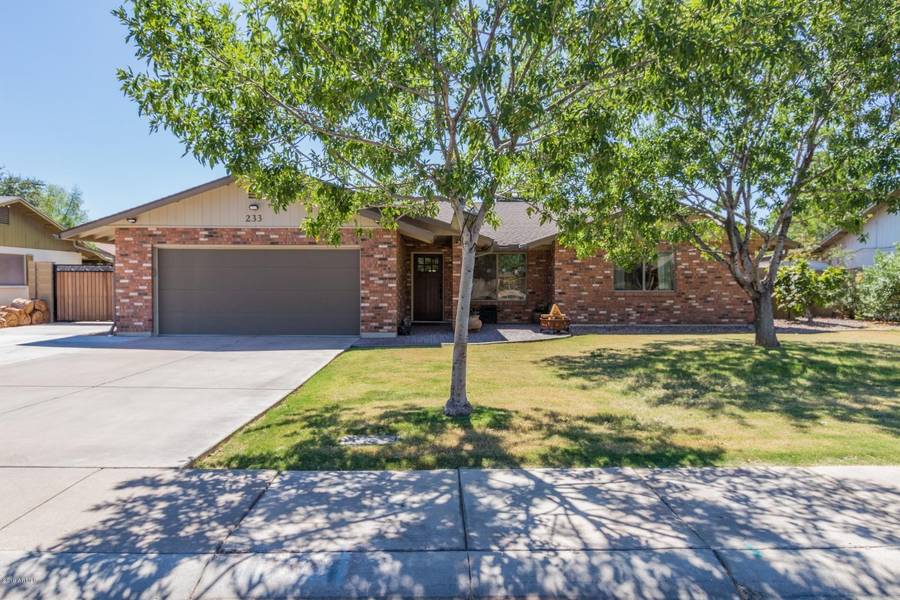 233 E SILVER CREEK Road, Gilbert, AZ 85296