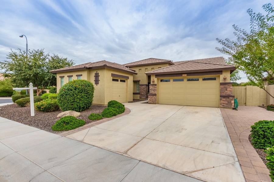 3573 S COTTONWOOD Drive, Chandler, AZ 85286