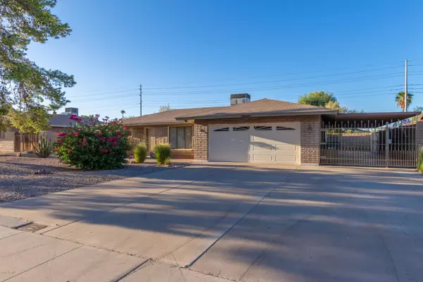 Phoenix, AZ 85028,2628 E CANNON Drive