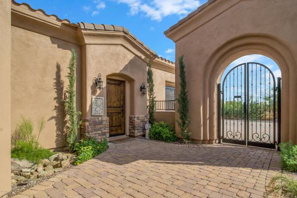 Scottsdale, AZ 85266,8575 E Black Mountain Rd --