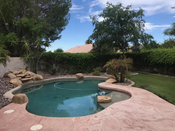 582 N AMBER Court, Chandler, AZ 85225