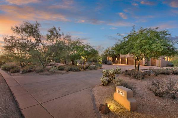 Carefree, AZ 85377,5928 E AGAVE Place