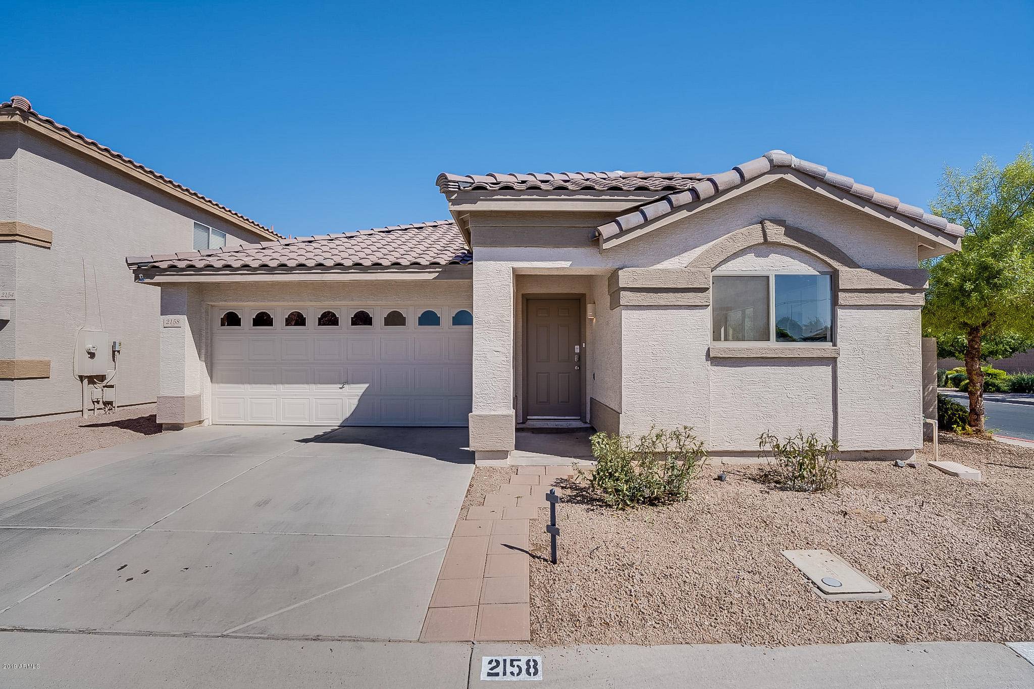 2158 E SPRUCE Drive, Chandler, AZ 85286