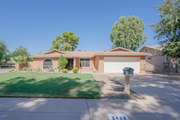 2432 W DAILEY Street, Phoenix, AZ 85023