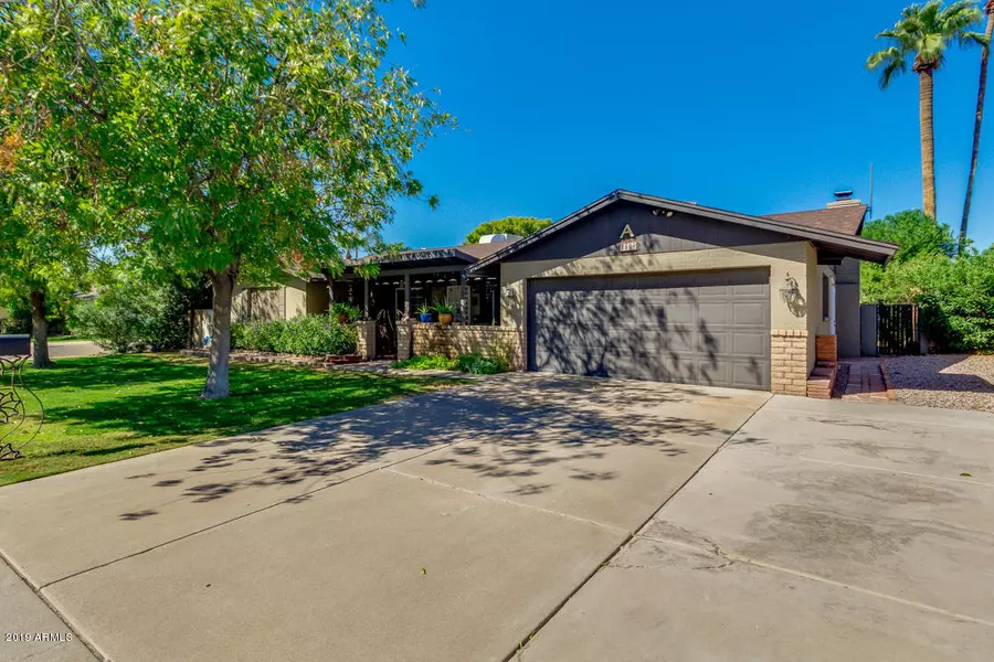 1106 E WESTCHESTER Drive, Tempe, AZ 85283