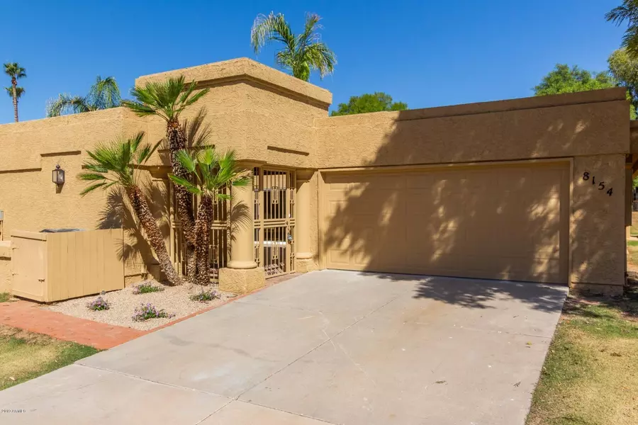 8154 E DEL CAVERNA Drive, Scottsdale, AZ 85258