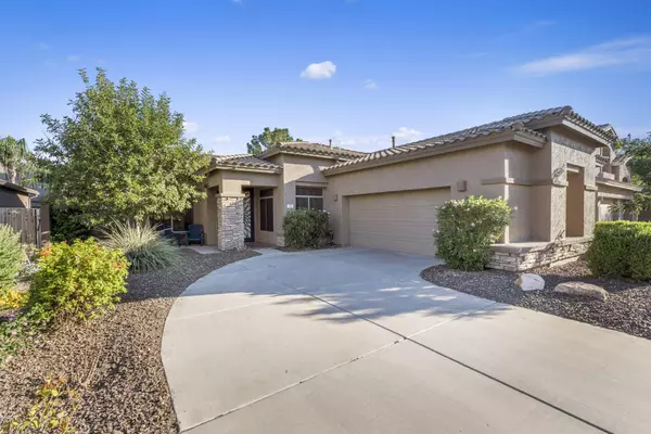 712 W JADE Drive, Chandler, AZ 85248