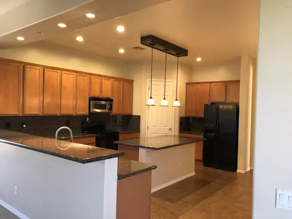 Glendale, AZ 85303,8102 W San Juan Avenue