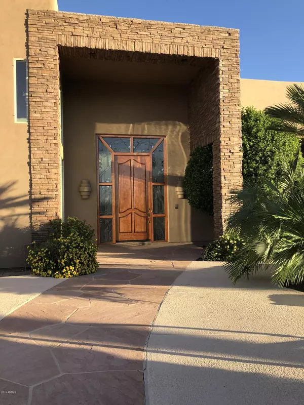 Paradise Valley, AZ 85253,8215 N 54th Street