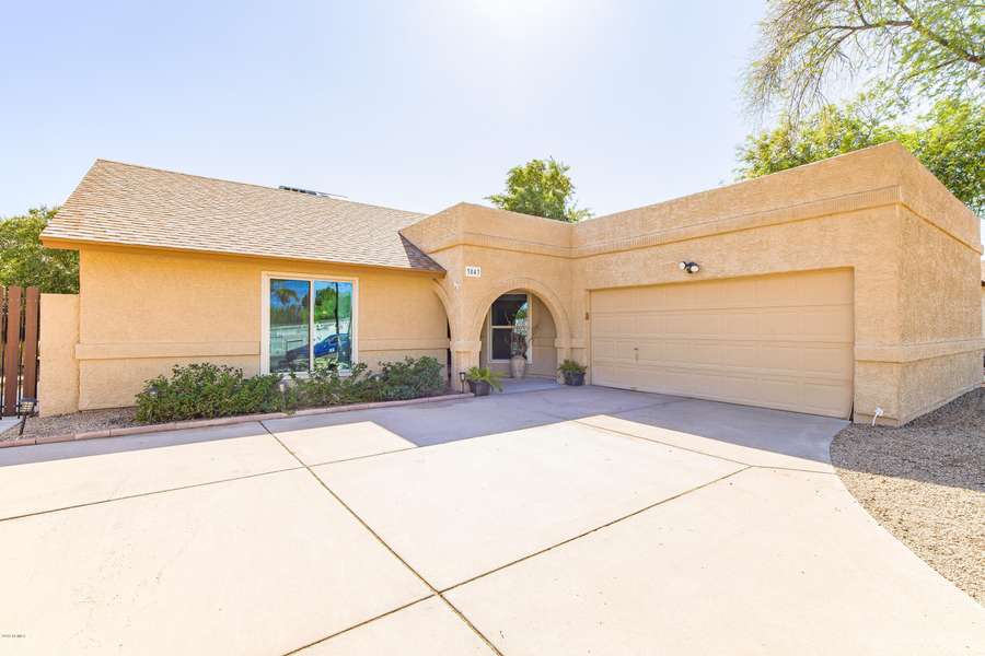 3843 W MONTEREY Street, Chandler, AZ 85226