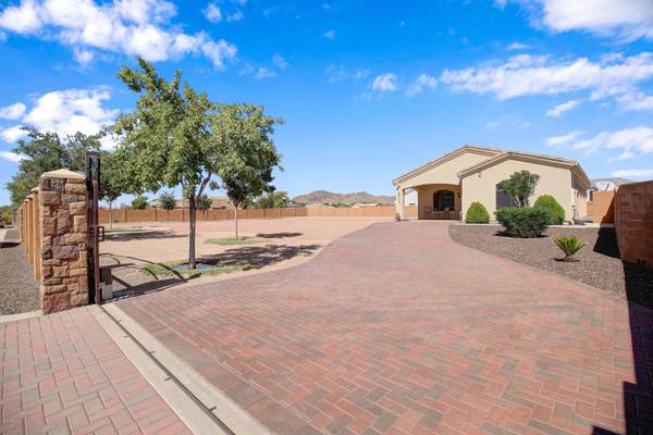 Peoria, AZ 85383,8312 W SOFTWIND Drive