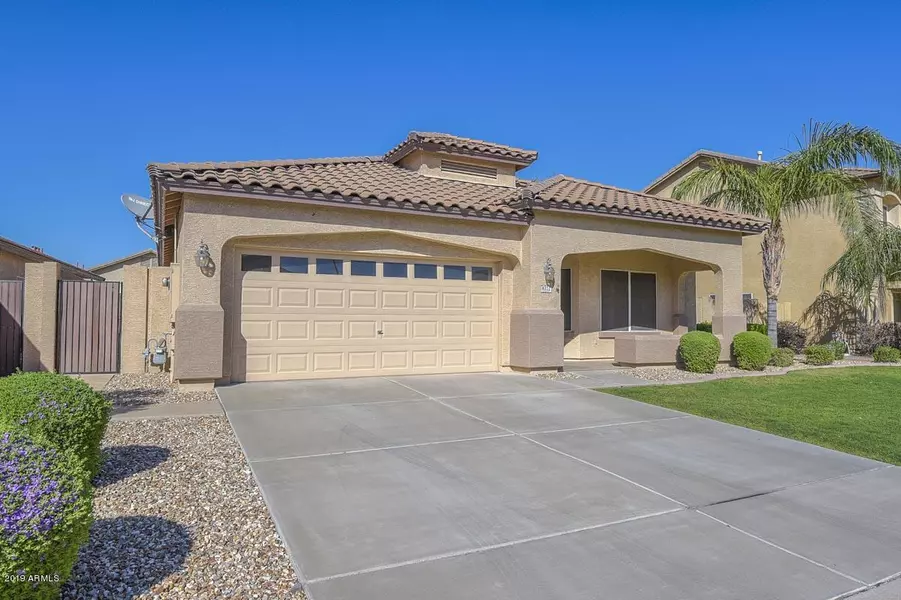 8372 W PONTIAC Drive, Peoria, AZ 85382