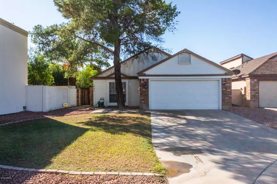 807 E ROCKWELL Drive, Chandler, AZ 85225