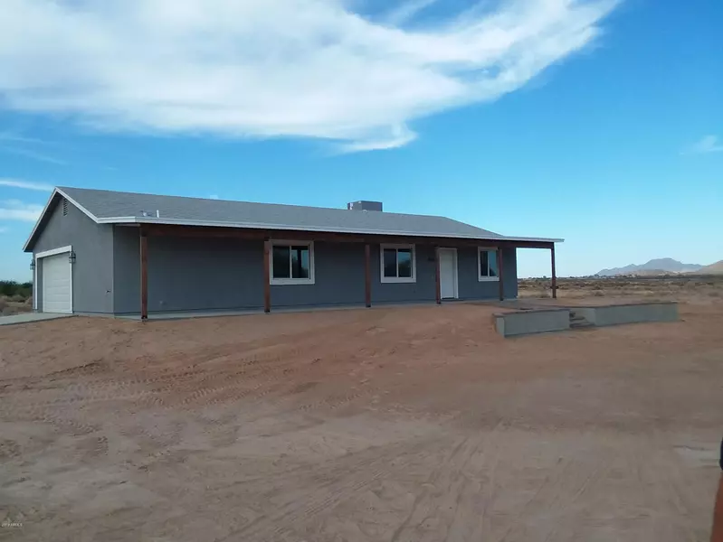 4968 N Flores Lane, Casa Grande, AZ 85194