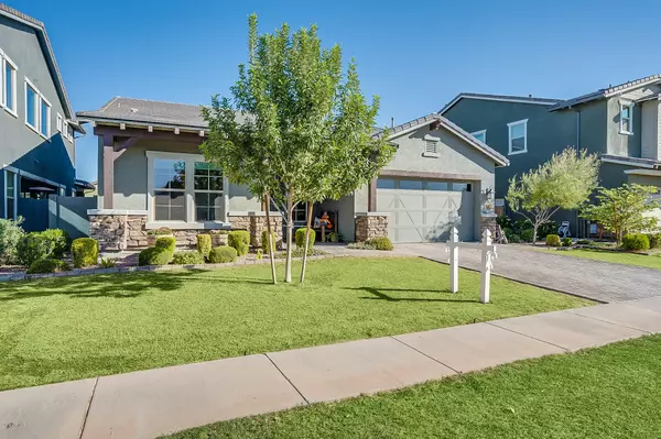 Gilbert, AZ 85296,2932 E APPALOOSA Road