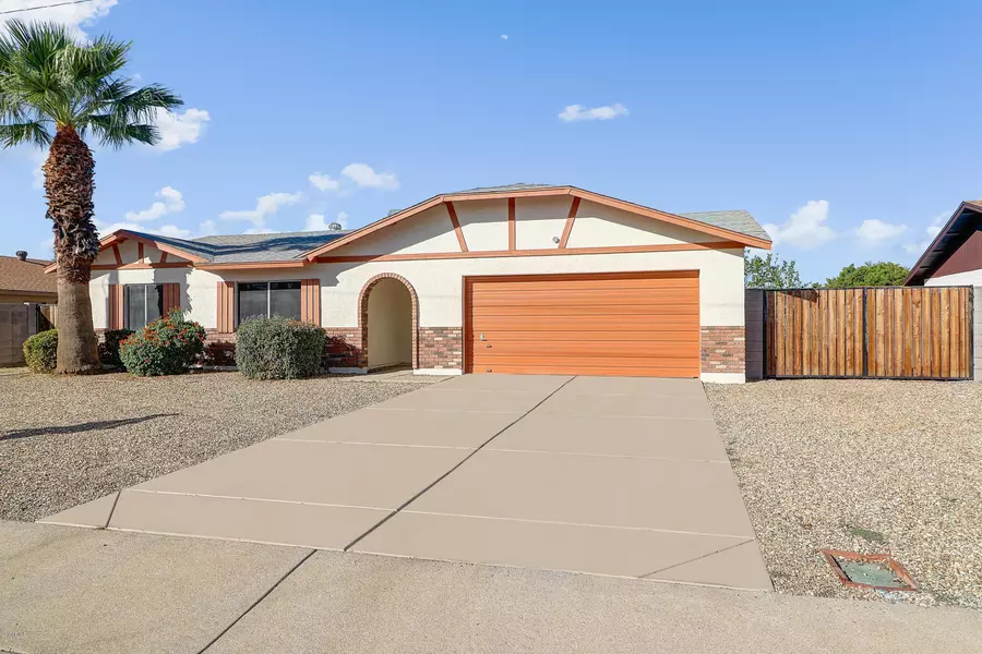 16418 N 47TH Avenue, Glendale, AZ 85306