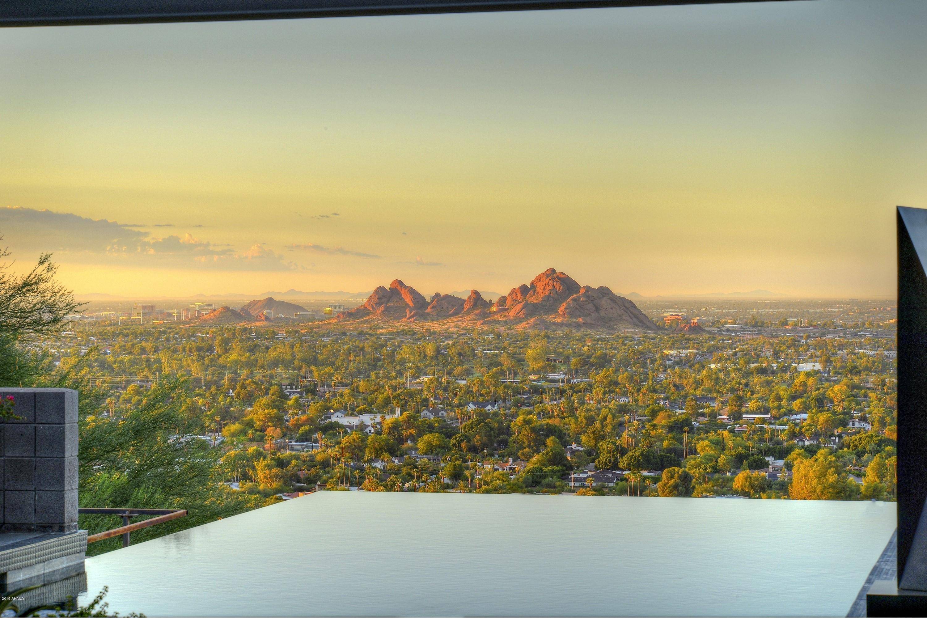 Phoenix, AZ 85018,5402 E VALLE VISTA Road