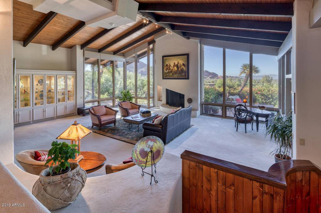 Paradise Valley, AZ 85253,5212 E ARROYO Road