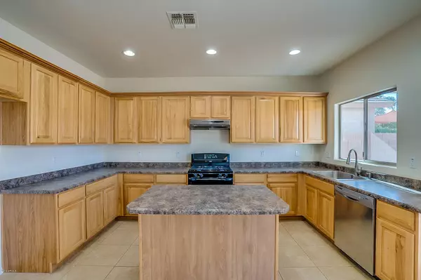 Maricopa, AZ 85139,44025 W GARDEN Lane