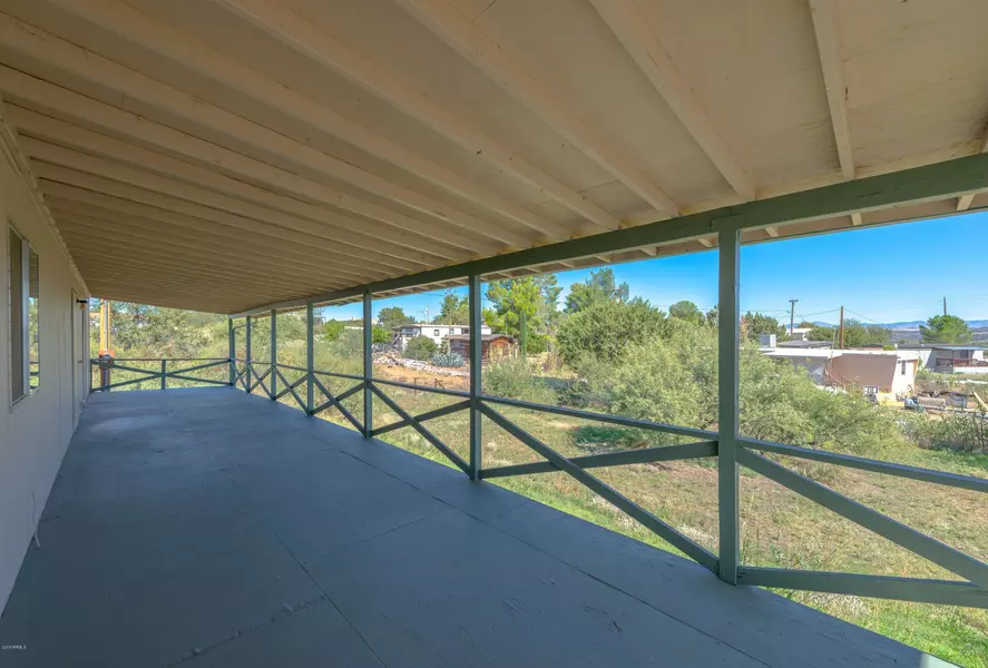 20966 E SKYVIEW Lane, Mayer, AZ 86333