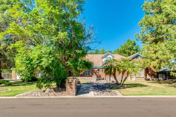 2306 N HALL Circle, Mesa, AZ 85203