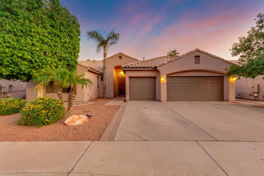 1809 E CAMPBELL Avenue, Gilbert, AZ 85234