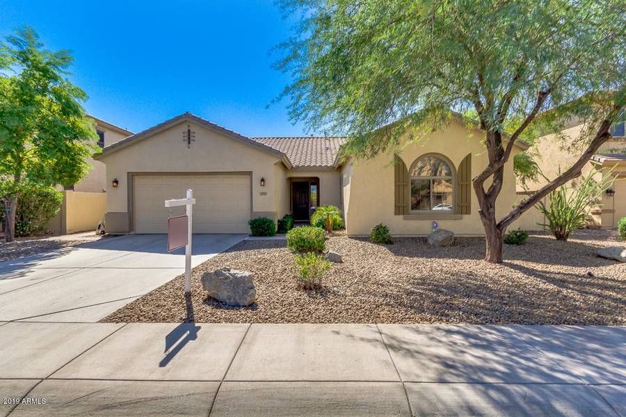 3935 E AQUARIUS Place, Chandler, AZ 85249