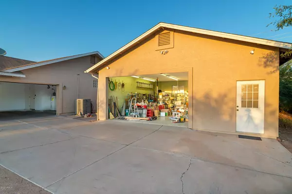 Apache Junction, AZ 85119,613 S Camino Saguaro --