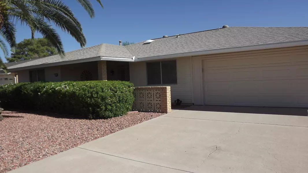 10422 W WHITE MOUNTAIN Road, Sun City, AZ 85351